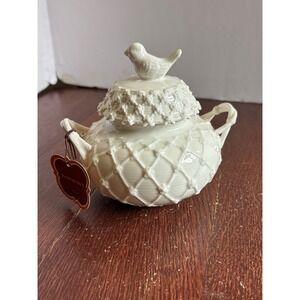 Gracie China Victorian White Porcelain Lidded Sugar Bowl Lattice Bird Finial